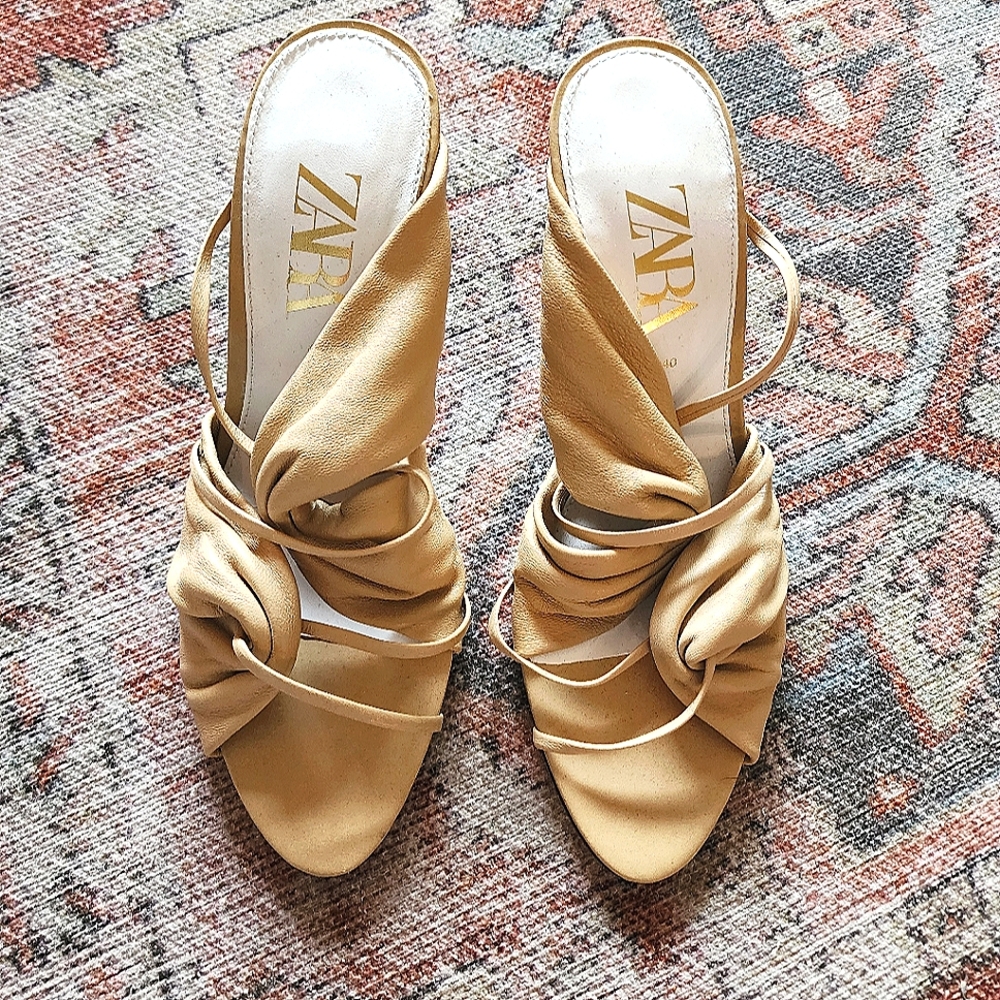 Zara Leather Strappy Heeled Sandals Size 40